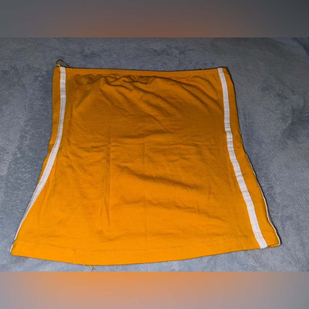 Size M - Picture 2 of 3